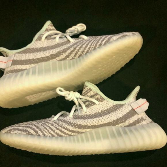 Yeezy - Picture 4 of 4